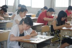 威海成人高考和自考有什么不同？